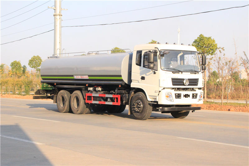 東風專底后雙橋灑水車