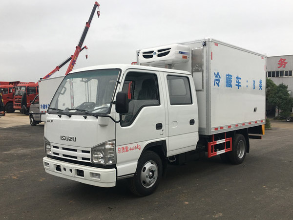 五十鈴雙排冷藏車(chē)