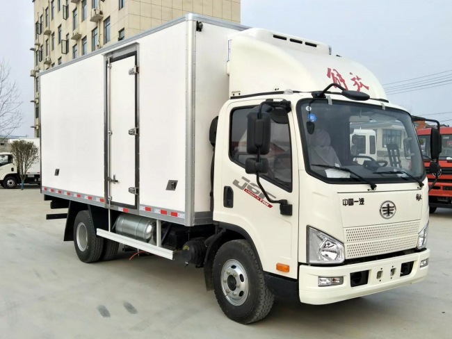 解放J6F單排冷藏車(chē)-廂長(zhǎng)5.2米