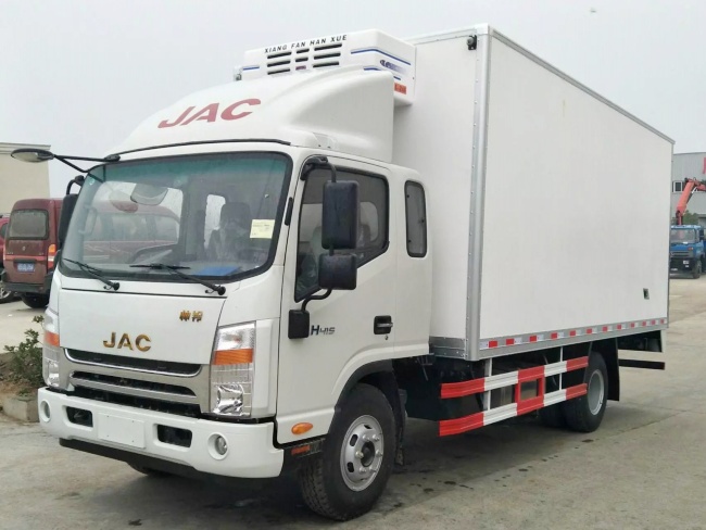 江淮帥鈴排半冷藏車-廂長(zhǎng)5.2米