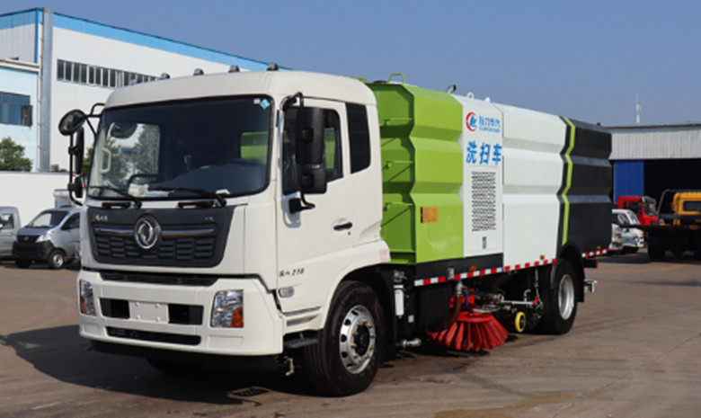 天錦清洗掃路車助力美化城市環(huán)境