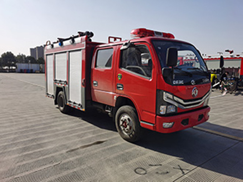 東風(fēng)2.5噸水罐消防車