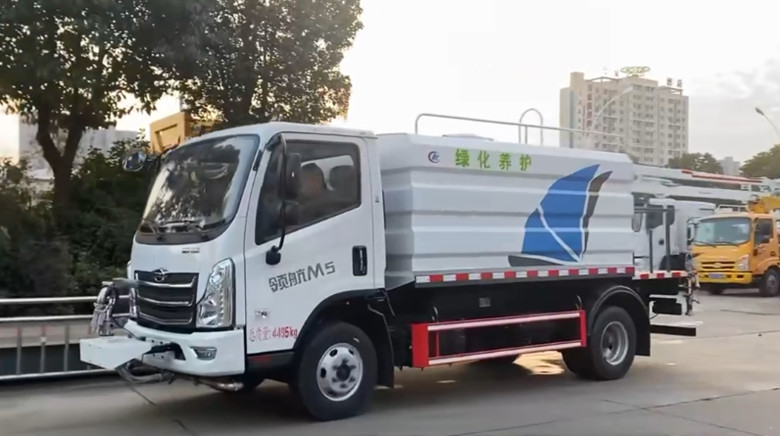 藍(lán)牌7方路面養(yǎng)護(hù)車(chē)推薦