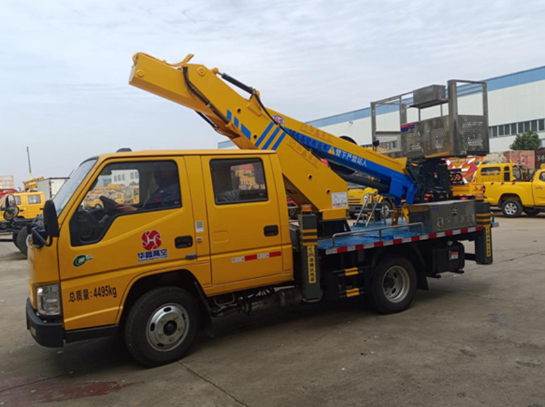 江鈴藍牌直臂16米高空作業(yè)車的注意事項講解